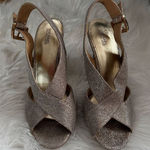 Michael Kors  Woman's Becky Dress Sandals Gold Size 9 Photo 0