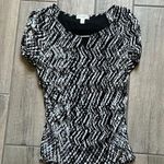 Dressbarn Black and White Ruched Short Sleeve Blouse Size L Photo 0