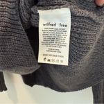 Wilfred Free Aritzia  100% Merino Wool V-Neck Sweater  Waffle Knit SZ M Photo 5