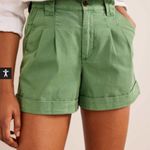 Boden Casual 100% Cotton Pleat Front Cuffed Relaxed Fit Shorts Olive Size 14 NWT Green Photo 1