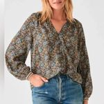 Faherty Naomi Top in Fairfield Border Print Size Medium Brown Photo 1