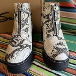 Seven7 Zoe Platform Zip Up Military Boots in Snake Print size 6 - New in Box Photo 3