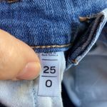 Loft ‎ distressed shorts size 25 Photo 4