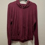 Brandy Melville John Galt Red Hooded Lightweight Sweatshirt Pullover Size M Photo 5