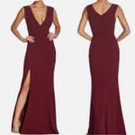 Dress the Population NWOT  Sandra Plunge Crepe Trumpet Gown Burgundy sz S Photo 2