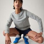 Athleta XS Retroterry Crewneck Sweatshirt Storm Cloud Garment Dye Gray X-Small Photo 0