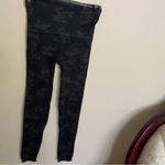 Spanx Look At Me Now Seamless Legging Black Camo Size Small Photo 2