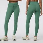 Vuori  Daily Leggings Drawstring Green XXS Photo 1