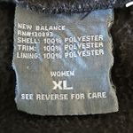 New Balance  womens Size XL Quilted Fleece Running Jacket Black Zip Side Pockets Photo 12