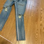 Torrid  Skinny Stretch Jegging Ripped Women's Size 10R High-Rise Distressed Jeans Photo 4