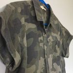 Vanilla Star Jeans Vanilla Star • Camo Short Sleeve Button Down Size Small Photo 13