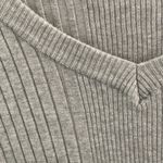White Mark Winter Collection Light Gray Ribbed Knit Long Sleeve Vneck Sweater M Size M Photo 5