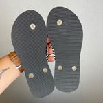 Vera Bradley Flip Flops Black White Honeycomb Striped Sandals Beach Shoes Photo 3