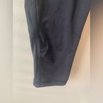 Lululemon  black Capri yoga pants size 6‎ Photo 6