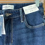 Abercrombie & Fitch NWT  High Rise Vintage Flare Jeans Dark Wash size‎ 4R / 27​ Photo 6
