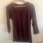 joe's jeans burgundy linen split neck tee S Photo 1