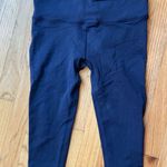 Lululemon  Reveal Crop 15" in Midnight Navy Blue size 8 No Flaws Photo 3