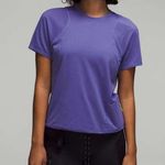 Lululemon  Lightweight Cinched Hem Hiking T-Shirt - Charged size 8 Photo 0