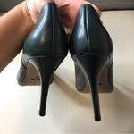 Pour La Victoire  Green and Black Heels Size 8 Photo 2
