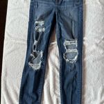 American Eagle Women’s distressed skinny jeans 8 long Photo 0