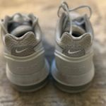 Nike Air Max 270 Shoes Photo 3