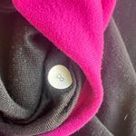 Lululemon reversible Black and pink OG groove shorts sz8 Photo 6