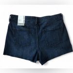 Nine West NWT  Women's Blue Jean Shorts Size 14 Photo 1
