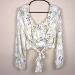Madden NYC Women’s Floral Print Beige Crop Open Tie Back Long Sleeve Blouse Size undefined Photo 3