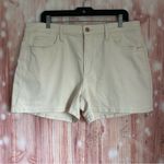 Universal Threads Universal Thread Oatmeal Women's Plus Size High-Rise
Midi Jean Shorts Photo 1