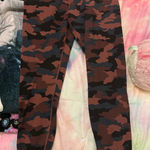 Lululemon  camouflage wunder under print leggings smoky red  Photo 0