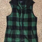 CHAPS Sport Black and Green Plaid Vest Photo 0