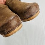 Dansko  Sz 9 Berry Nubuck Tan Leather Suede Buckle Hardware Strap Clogs Slip On Photo 5