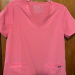 FIGS  Scrub Top Neon Pink Casma Three-Pocket S Photo 2