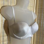 Auden Lightly Lined Straps or Strapless Underwire Bra Off White 32D Size undefined Photo 3
