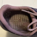 Vionic  Kona purple sneaker running shoe. Women’s size 8 Photo 4