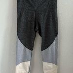 Old Navy  Active Go Dry Elevate Legging Active Pants Tights Athleisure Medium Photo 0