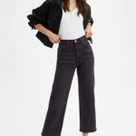 Levi's Ribcage Straight Ankle Jeans Photo 0