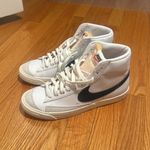 Nike  Blazer 77 Photo 1