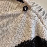 Source Unknown BLACK WHITE COLOR BLOCK WITH SILVER METALLIC THREADING THROUGHOUT BOAT NECKLINE Photo 2