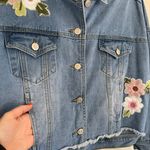 Forever 21 cropped denim jean jacket flower patches boxy Women’s size small Photo 4
