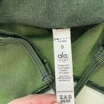 Alo Sports Bra Womens Small Yoga Seamless illusion Movement Strappy Back Gym Green Photo 6