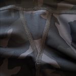 Athleta  ultimate camo 7/8 stash pocket sz L Photo 7