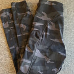 Athleta  Camo Ultimate Stash Tight Leggings Women's Size S Black Grey Activewear Photo 0