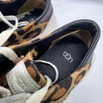UGG  ALAMEDA LEATHER/ANIMAL PRINT SNEAKER SZ 5 PREOWNED EXCELLENT CONDITION Photo 2