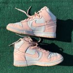 Nike Wmns Dunk High 'Crimson Tint' Women’s Size 7.5 Photo 1