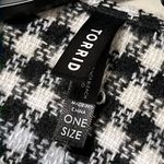 Torrid  one size gingham red stripe ruana black white ruffled edges acrylic nwt Photo 3