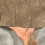 Adrienne Vittadini 90’s-Y2K tan suede pleated mini skirt raw hem schoolgirl Photo 2