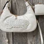 Juicy Couture | White Shoulder Bag with Coin Pouch & Chain Detail Photo 0