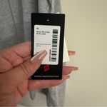 Peloton Women’s NWT Mom Gray Sleeveless Athletic Tank Top XS Photo 3