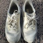 Hoka Women’s  Arahi 7 Sneakers Photo 0